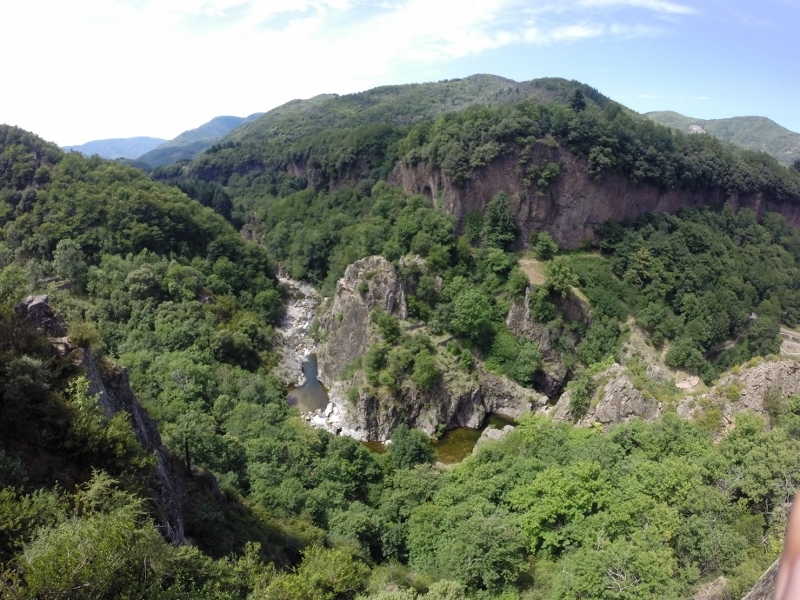 Village Camps International Summer Camp Ard&egrave;che, France 2019-07-26 https://www.villagecamps.com/journals_admin/images/911-34-07-03-2014  (800x533)  (101).jpg